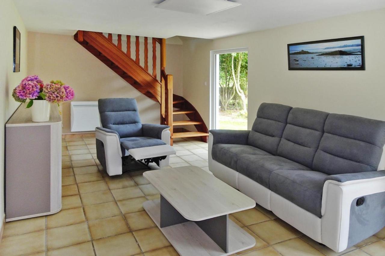 Holiday Home, Plourivo المظهر الخارجي الصورة