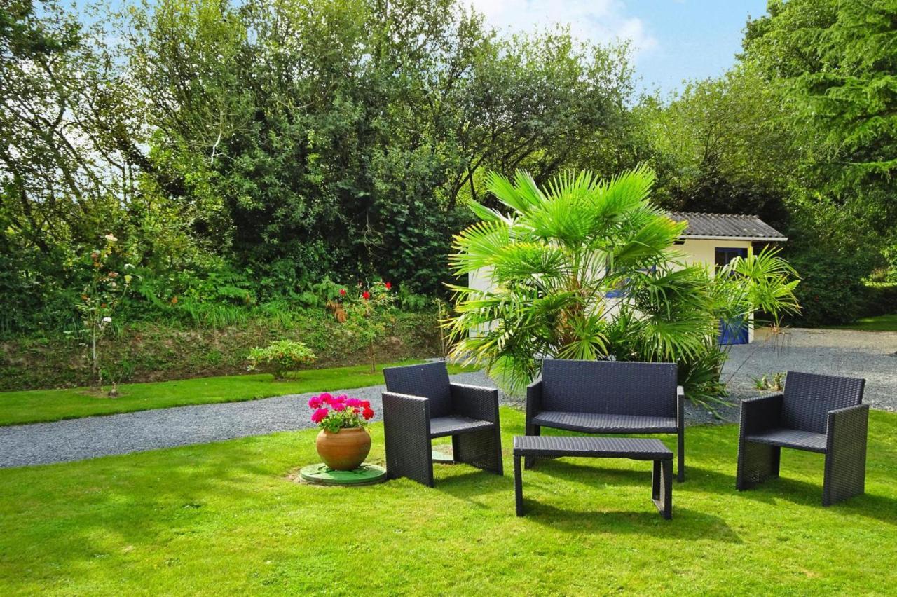 Holiday Home, Plourivo المظهر الخارجي الصورة
