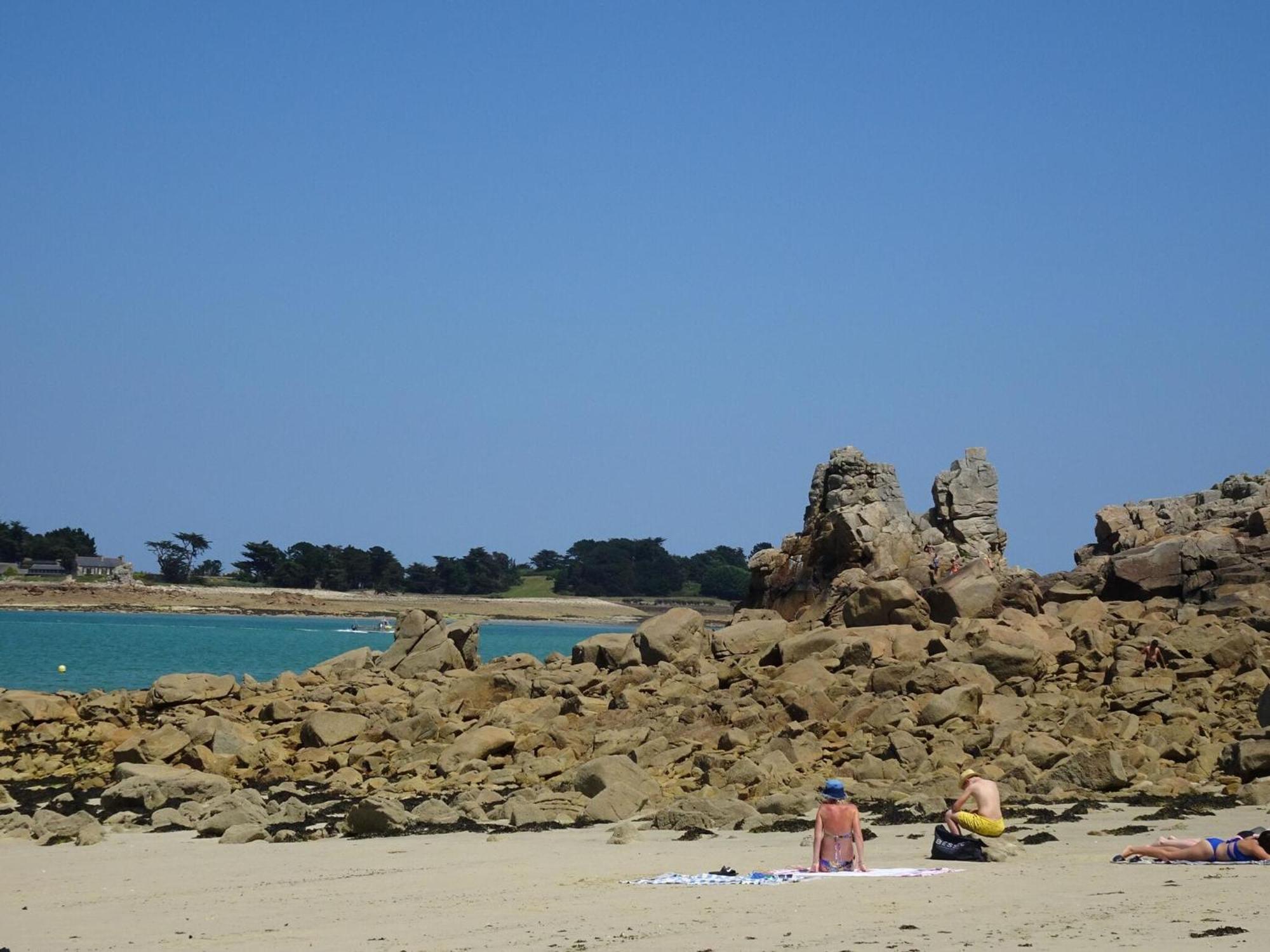 Holiday Home, Plourivo المظهر الخارجي الصورة